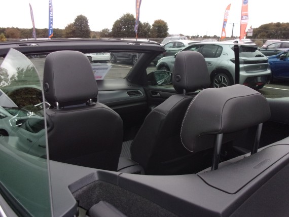 VOLKSWAGEN T-ROC CABRIOLET T-ROC CAB-015.jpg